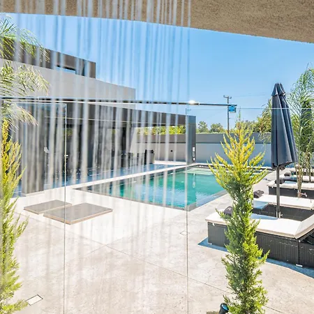 Villa Hollywood Exclusive Villa, By Tk Premium *