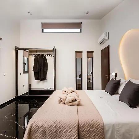 Hollywood Exclusive Villa, By Tk Management Villa Laganas