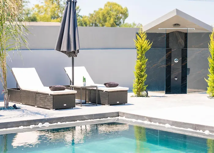 Villa Hollywood Exclusive Villa, By Tk Premium *