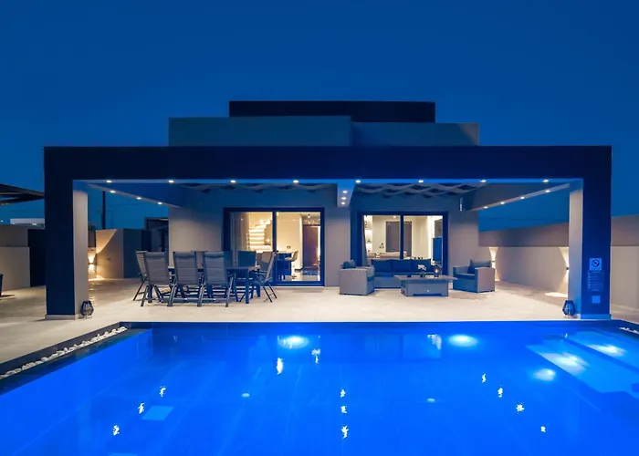 Hollywood Exclusive Villa, By Tk Premium