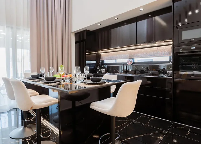 Hollywood Exclusive Villa, By Tk Premium Villa Laganas