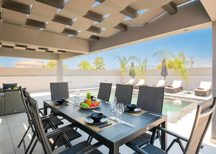 Villa Hollywood Exclusive Villa, By Tk Premium *