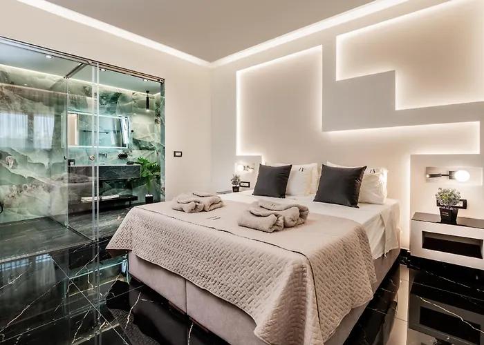 Hollywood Exclusive Villa, By Tk Premium Villa *